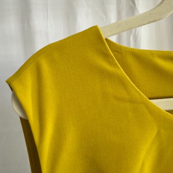 Calvin Klein Women's Plus 22W Chartreuse dress with pleated detail - Picture 5 of 9